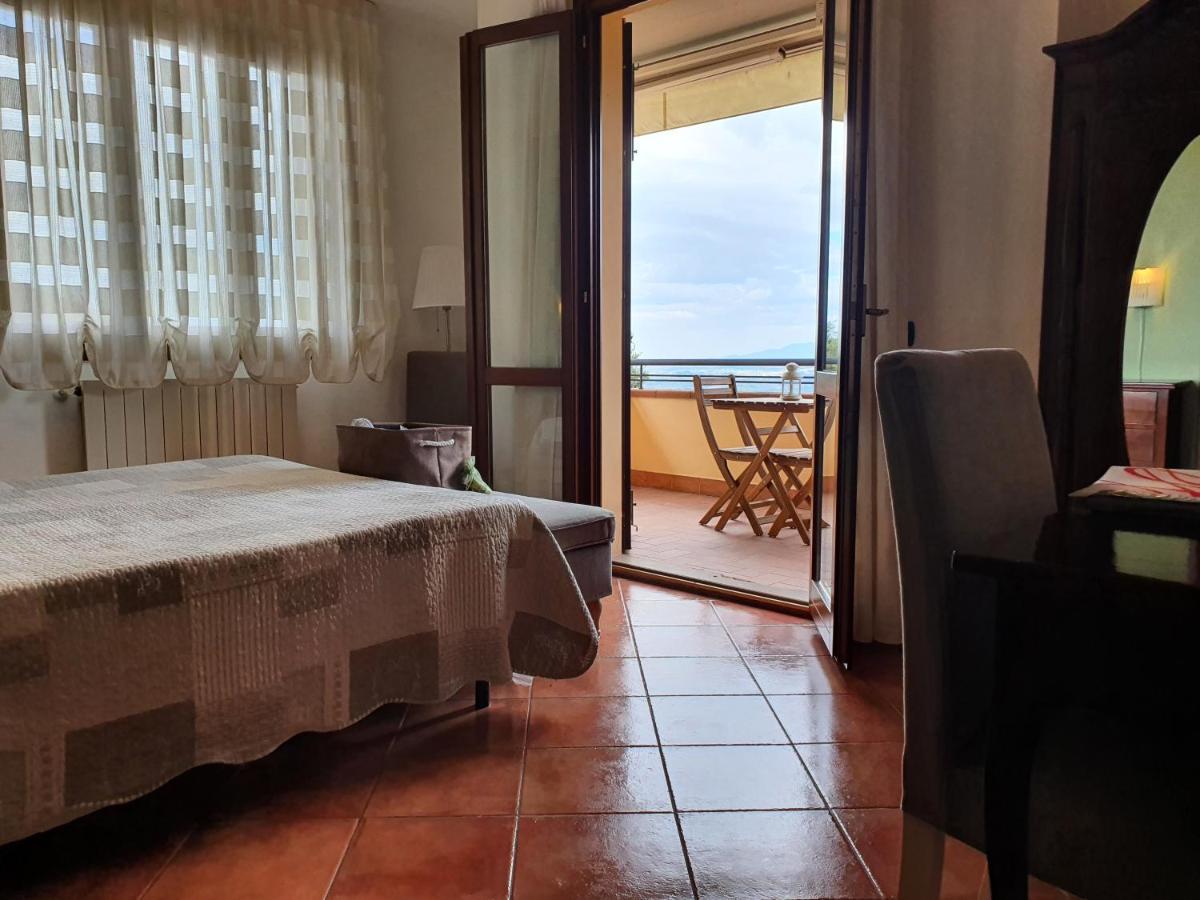 B&B La Casa Di Zefiro Limite Экстерьер фото
