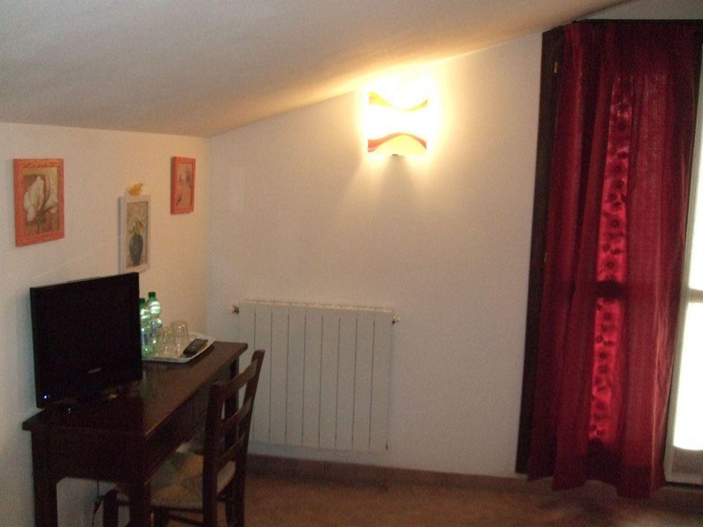 B&B La Casa Di Zefiro Limite Экстерьер фото
